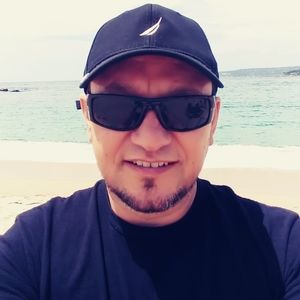 Meet your Posher, Luis